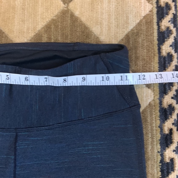 PRANA cropped workout leggings - Picture 3 of 6